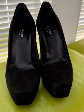 Gucci Black Suede Platform Square-Toe Pumps